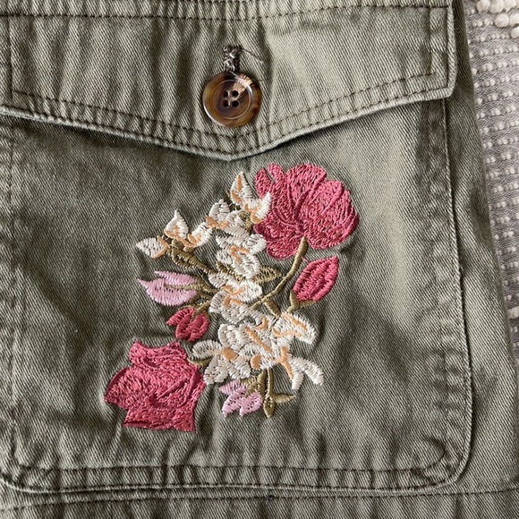 Olive green embroidered utility jacket size medium - Picture 3 of 5